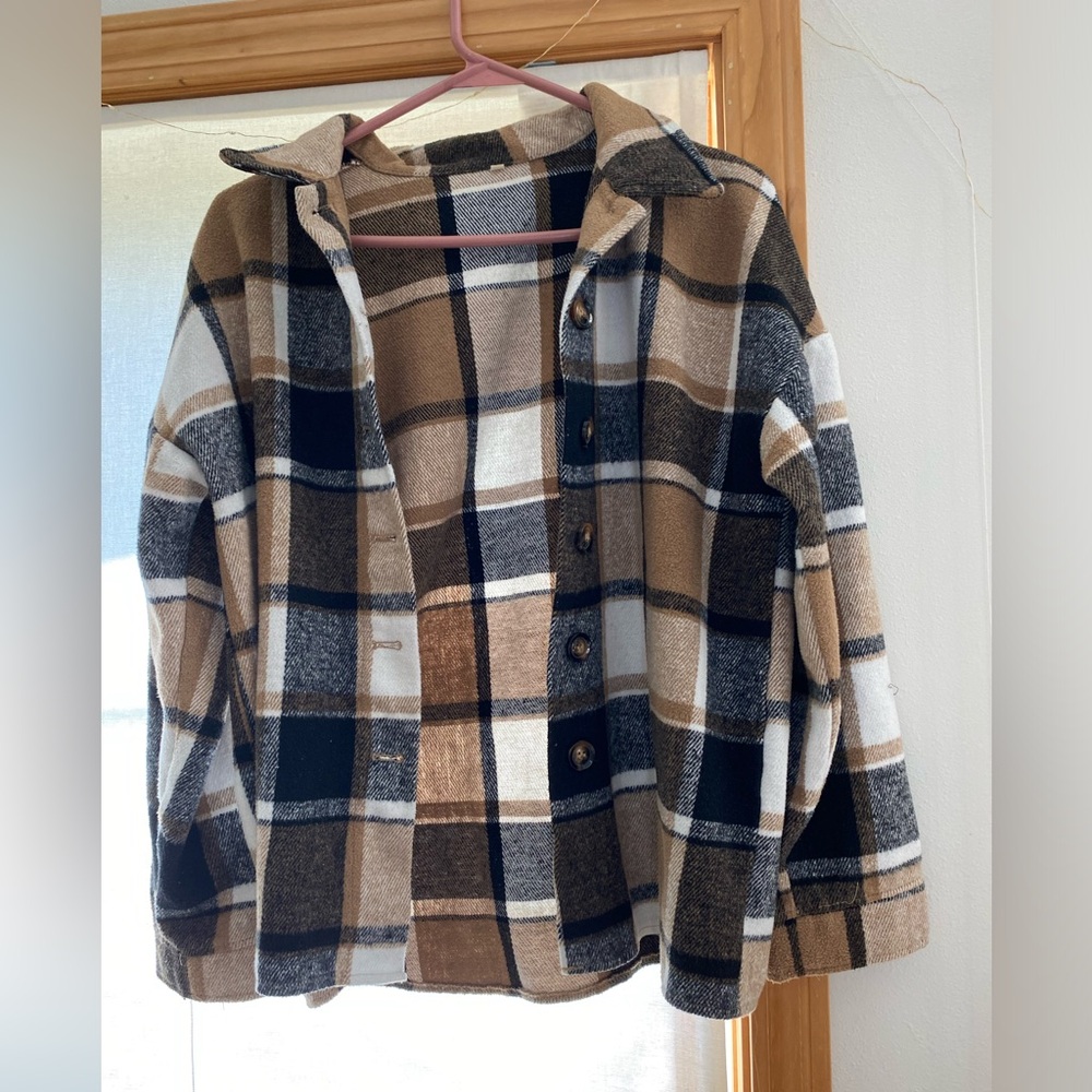 Cute fall plaid jacket, thick and warm